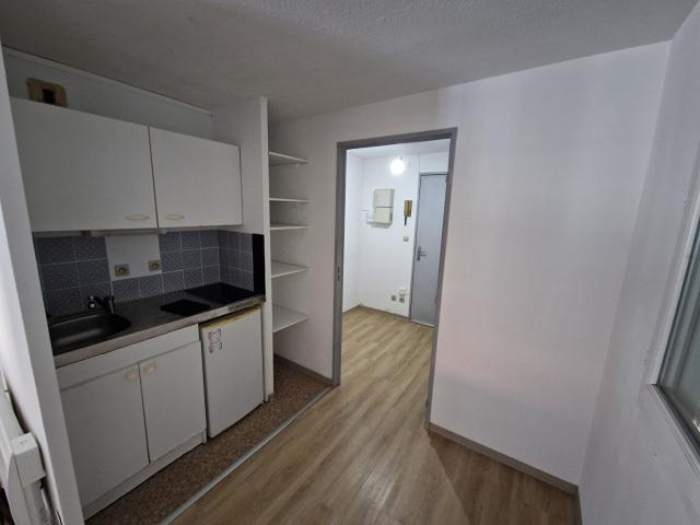 APPARTEMENT T1 METRO ARGOULETS