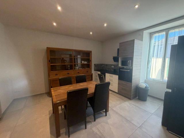Appartement T1 meublé à louer à Caumont sur Durance Réf 3592