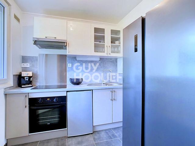 Appartement T1 meublé de 31.13 m², loggia, parking et cave, à louer à Crépy en Valois