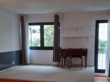 Appartement T1 meublé de 36 m² Paris 19e Buttes Chaumont