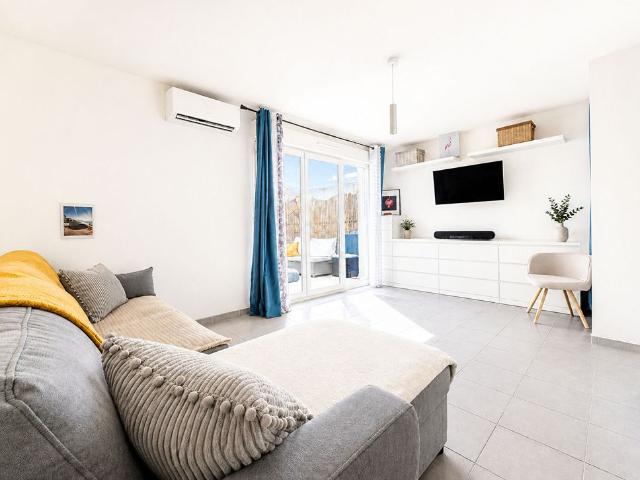 Appartement T1 meublé Terrasse Piscine n Parking privatif
