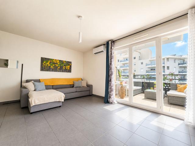 Appartement T1 meublé Terrasse Piscine n Parking privatif