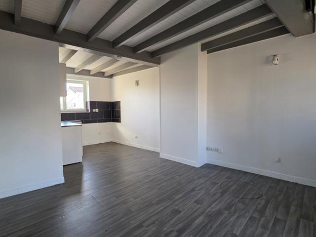 Appartement T1 + mezzanine et 2 places de parking