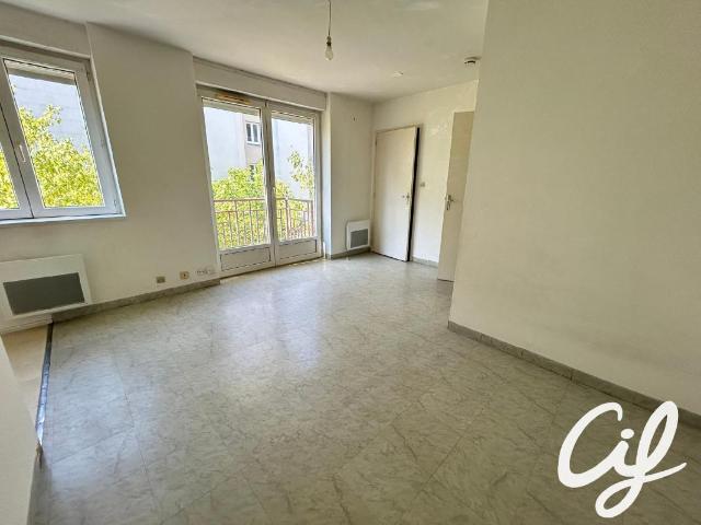 Appartement T1 NANTES Champ de Mars 23.85 m2 104 000 Euros