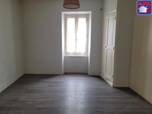 APPARTEMENT T1 PROCHE CENTRE VILLE