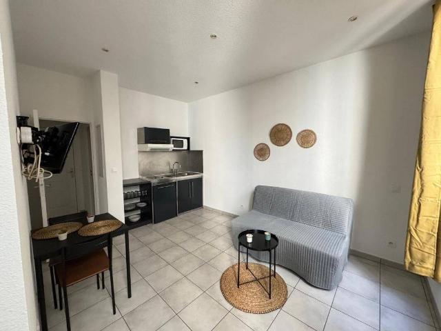 APPARTEMENT T1 RENOPVE COTE JOLIETTE