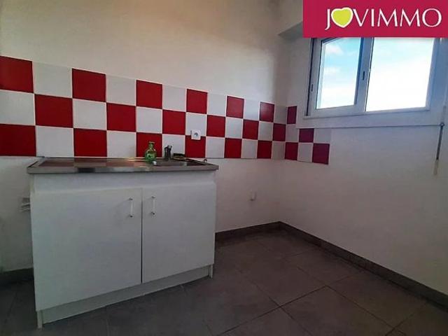 APPARTEMENT T1 REFAIT A NEUF, ASCENSEUR, TERRASSE