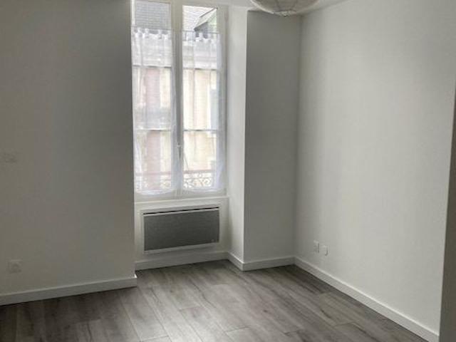 Appartement T1 refait a neuf