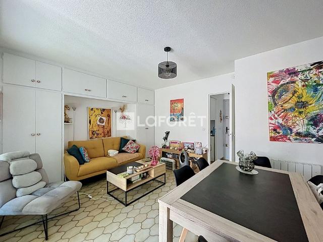 Appartement T1 SAINT CYPRIEN à louer
