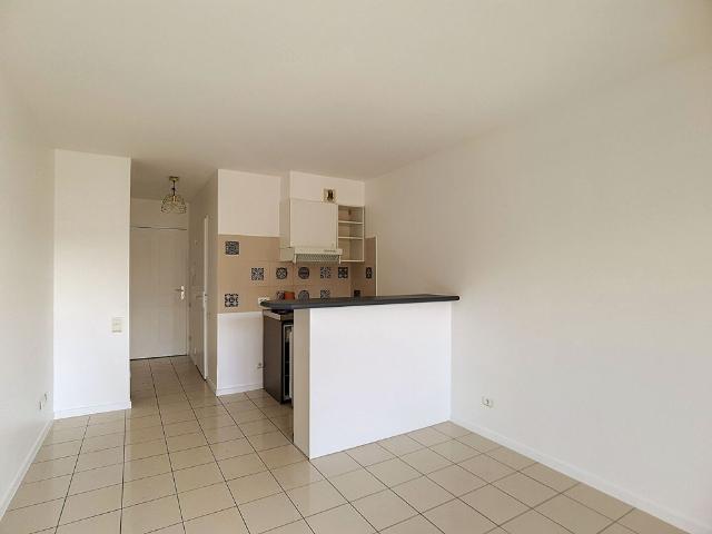 Appartement T1 SAINT MAUR DES FOSSES à louer