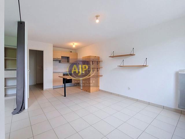 Appartement T1bis 34.66m² Saint Sébastien sur Loire Dernier étage avec parking