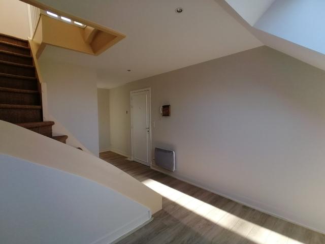 Appartement T1bis dernier étage CENTRE VILLE TROYES