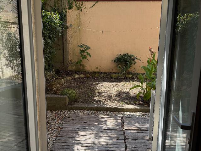 Appartement T1bis et son Jardin Privatif à Bordeaux Sainte Croix