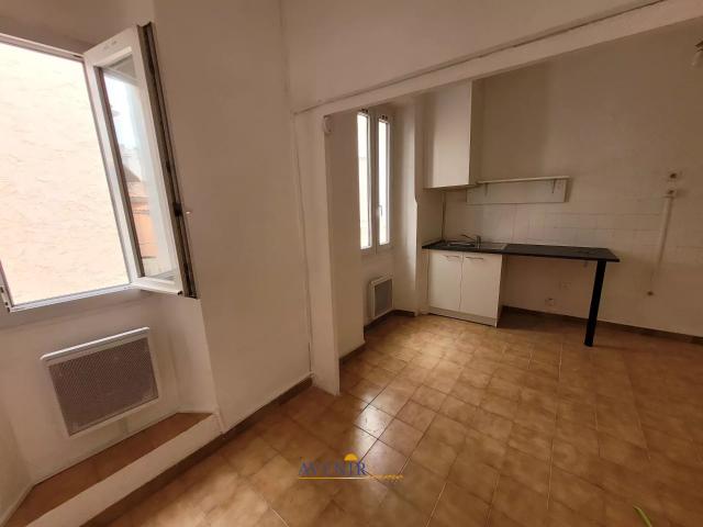 APPARTEMENT T2/3 34m2 CENTRE VILLE AUBAGNE