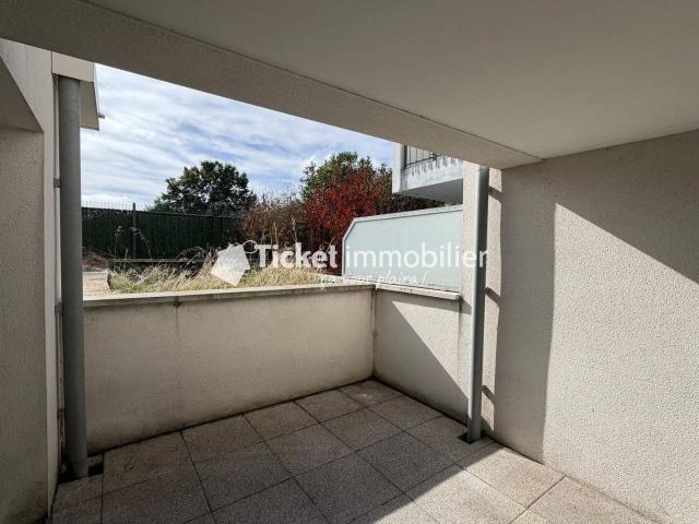 APPARTEMENT T2 43 M² AVEC TERRASSE ET PARKING EN SOUS SOL DANS U