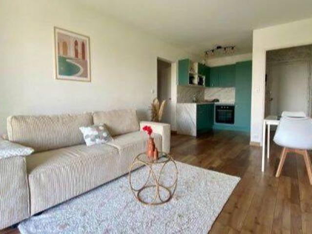 Appartement T2 40 m² 885 € avec parking