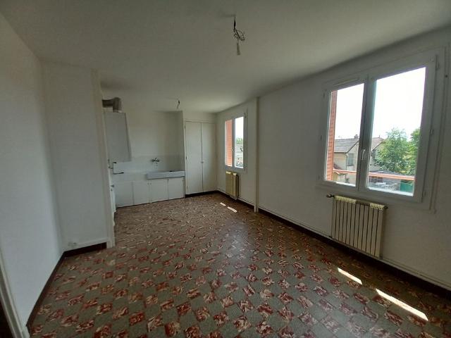 APPARTEMENT T2 40m² PARAY LE MONIAL