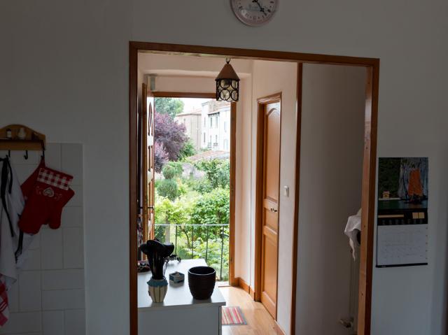 Appartement T2 44m2 avec abri voiture et jardinet 10' Sud Issoire