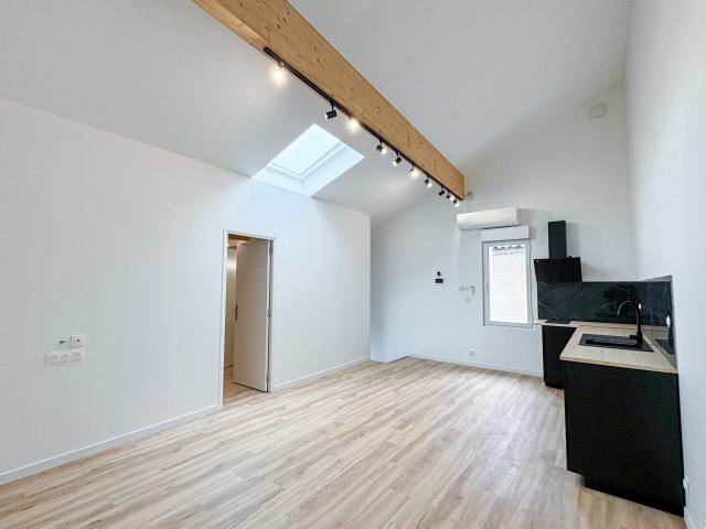 APPARTEMENT T2 46m2 MONDONVILLE RÉNOVÉ A NEUF AVEC CLIMATISATION