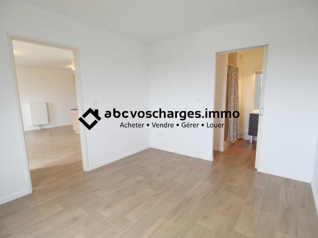 Appartement T2 46m² avec balcon et 2 parkings