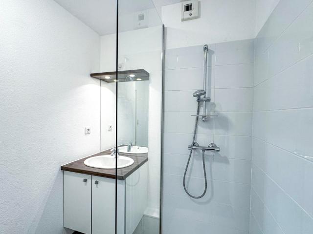 APPARTEMENT T2 49m2 CORNEBARRIEU, PLACE DE PARKING, CONCIERGE, ETC.