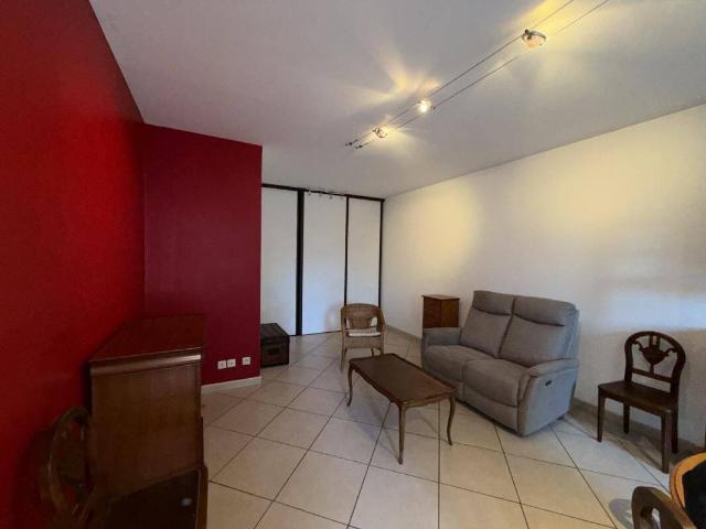 APPARTEMENT T2
