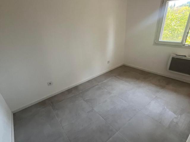 Appartement T2 2éme étage
