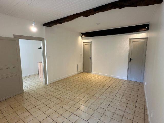 Appartement T2 34m2 Terrasse couverte 28m2 Jardin privatif 60m2 Condom