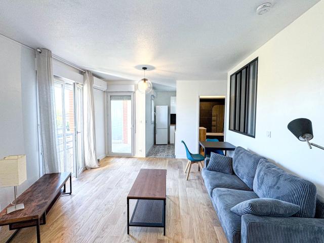 APPARTEMENT T2 39m2 COLOMIERS ENTIEREMENT RENOVE AVEC CLIMATISATION, BALCON, PARKING EN SOUS SOL ETC.