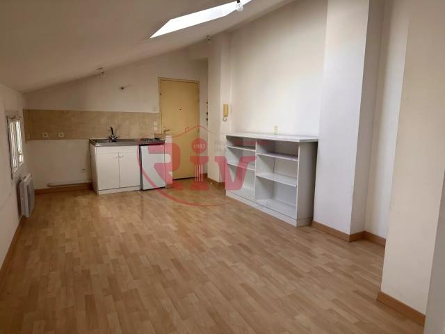 Appartement T2 3ème étage BEAUREPAIRE