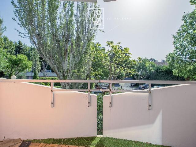 APPARTEMENT T2 TERRASSE