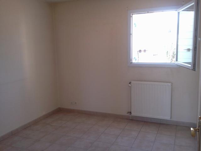 APPARTEMENT T2 + TERRASSE + PARKING A TOURNON SUR RHONE