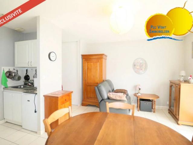 Appartement T2 vendu loué au RDC, parking