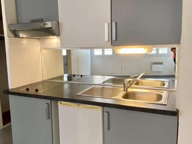 APPARTEMENT T2 VIDE CENTRE VILLE – Rue de la couronne