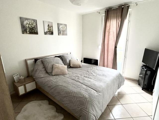 APPARTEMENT T2 VILLEURBANNE NON MEUBLE 43.68 m² / GARAGE Villeurbanne 69100 Le bien en vidéo