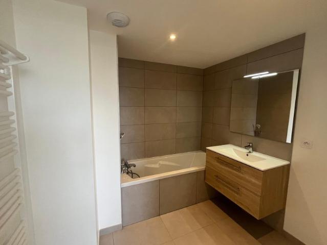 appartement t2 à meylan ref ges02530004 900 agence delphine teillaud