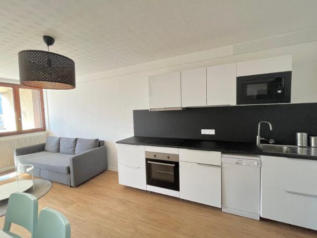 appartement t2 à fontaine ref ges00800002 900 agence delphine teillaud