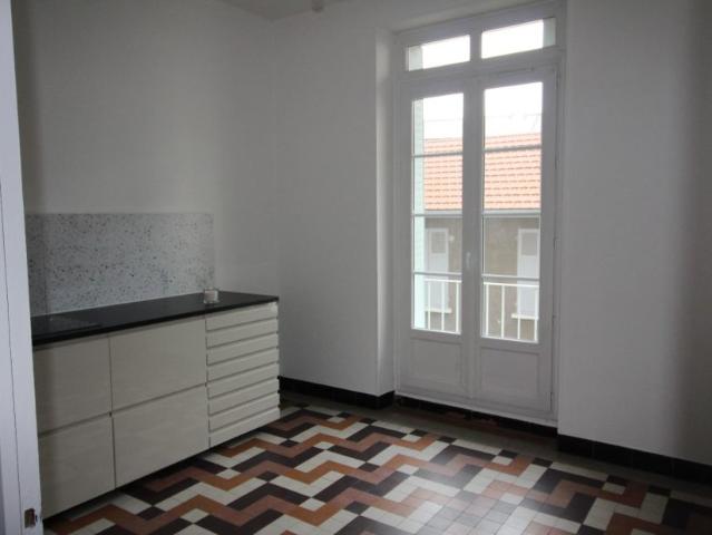 appartement t2 à grenoble ref ges14240006 900 agence delphine teillaud