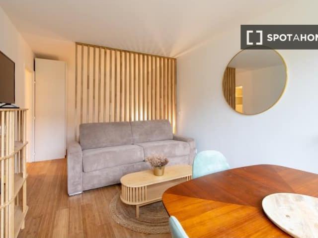 Appartement T2 à louer au Bassin de la Villette, Paris
