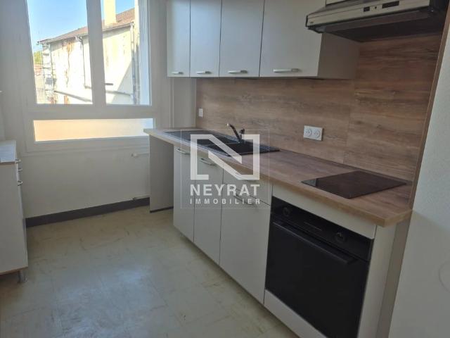 APPARTEMENT T2 A LOUER AUTUN 42.4 m2 600 € charges comprises par mois: Immobilier AUTUN | Neyrat Immobilier