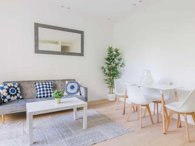 Appartement T2 à louer à Bagattelle, Paris