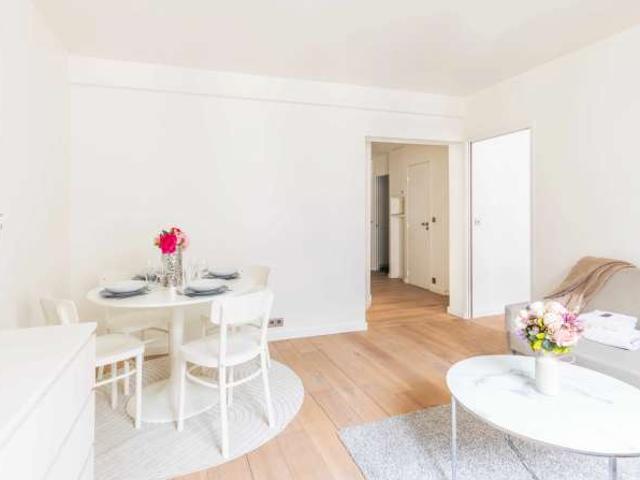 Appartement T2 à louer à Saint Thomas d'Aquin, Paris