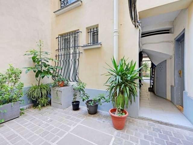 Appartement T2 à louer à Secrétan, Paris
