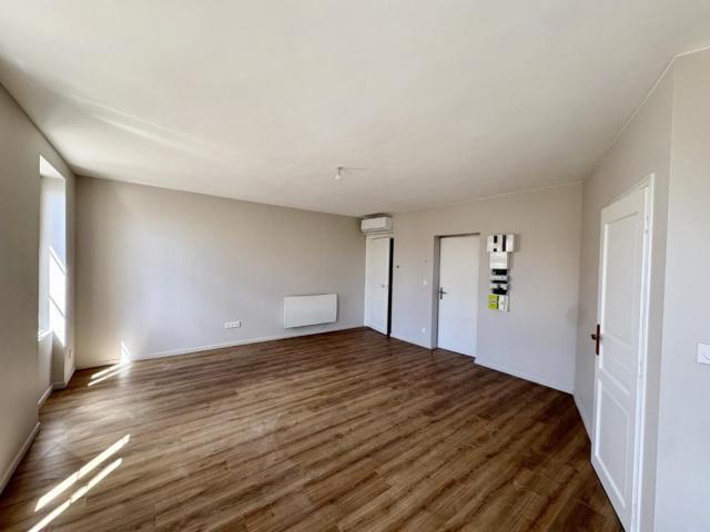 APPARTEMENT T2 A LOUER A ROANNE CENTRE VILLE