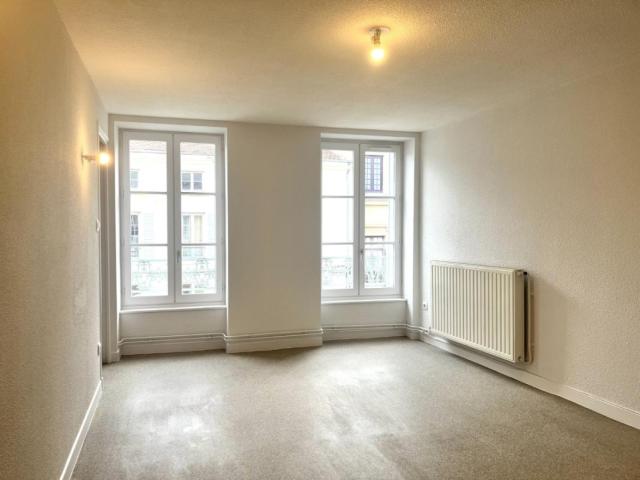 APPARTEMENT T2 A LOUER A ROANNE CENTRE VILLE