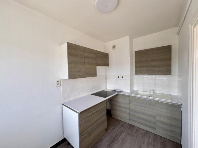 APPARTEMENT T2 A LOUER A ROANNE GARE