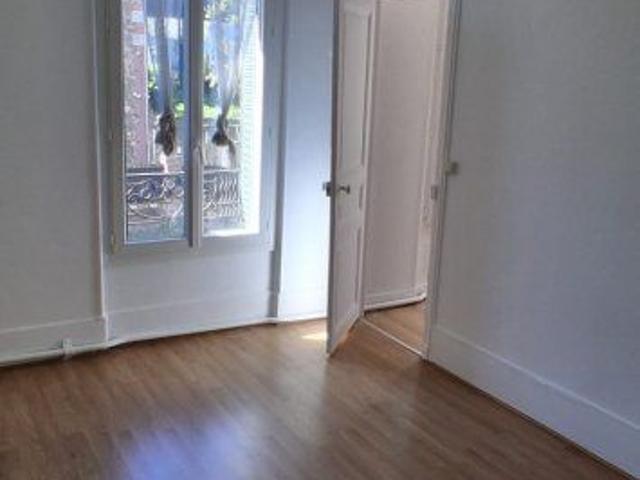 APPARTEMENT T2 A LOUER BONDY 46.16 m 724 €