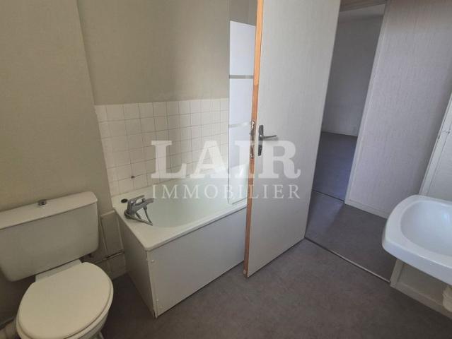 Appartement T2 à louer centre ville de Sées Réf S14904