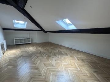 APPARTEMENT T2 A LOUER LYON 2EME ARRONDISSEMENT Merciere Grolee 38.67 m2 850 € charges comprises par mois: Immobilier LYON 2EME ARRONDISSEMENT | Agence immobilière à Lyon Galyo