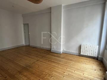 APPARTEMENT T2 A LOUER LYON 7EME ARRONDISSEMENT 58.26 m2 893 € charges comprises par mois